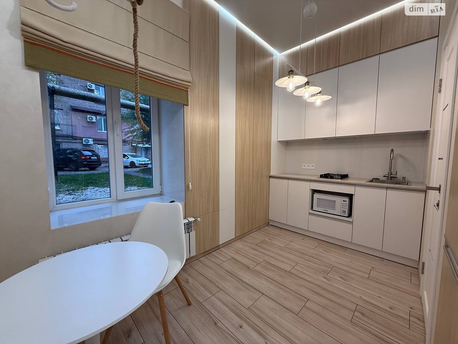 однокомнатная квартира в Кривом Роге, район Центрально-Городской, на ул. Коммерческая 2А в аренду на долгий срок помесячно фото 1