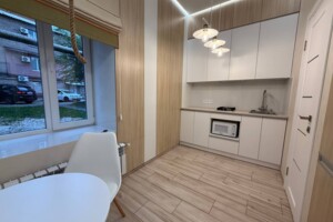 однокомнатная квартира в Кривом Роге, район Центрально-Городской, на ул. Коммерческая 2А в аренду на долгий срок помесячно фото 2