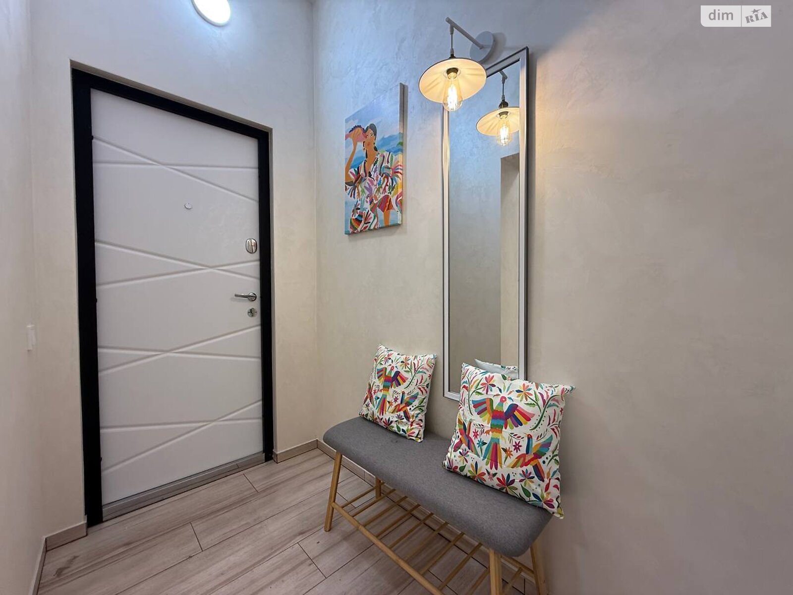 однокомнатная квартира в Кривом Роге, район Центрально-Городской, на ул. Коммерческая 2А в аренду на долгий срок помесячно фото 1