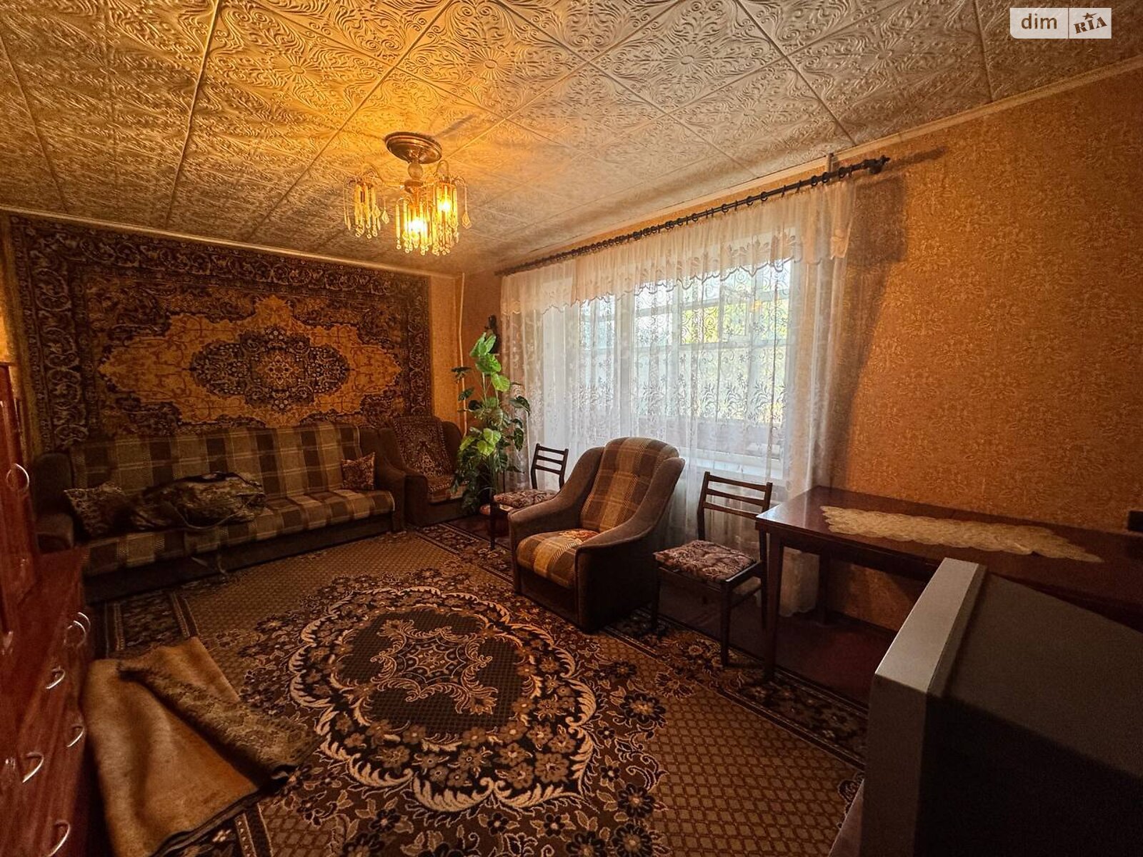 трехкомнатная квартира с мебелью в Кривом Роге, район Центрально-Городской, на ул. Костя Пестушка 1 в аренду на долгий срок помесячно фото 1 трехкомнатная квартира с мебелью в Кривом Роге, район Центрально-Городской, на ул. Костя Пестушка 1 в аренду на долгий срок помесячно фото 1