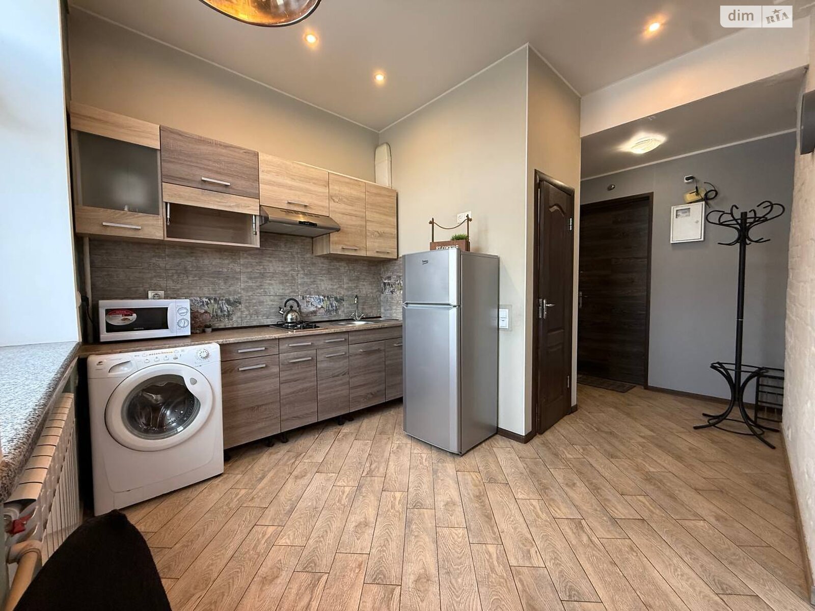 однокомнатная квартира в Кривом Роге, район Центрально-Городской, на ул. Староярмарковая 43 в аренду на долгий срок помесячно фото 1