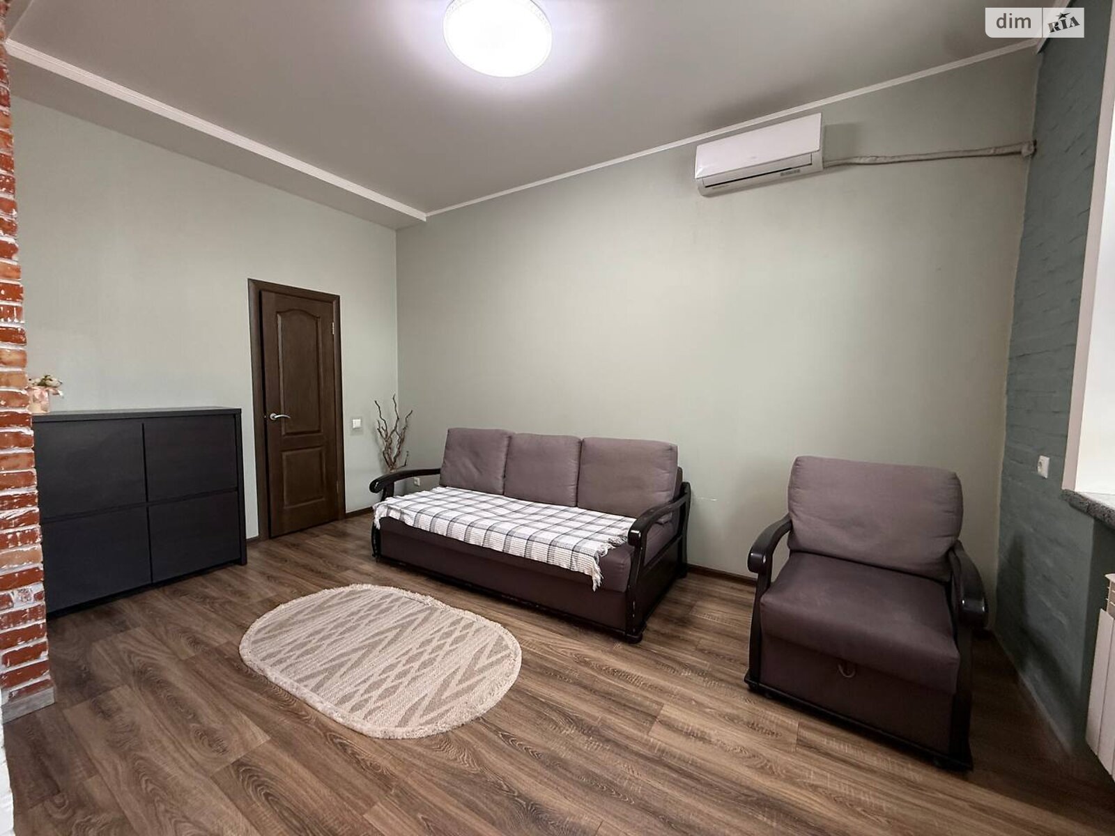 однокомнатная квартира в Кривом Роге, район Центрально-Городской, на ул. Староярмарковая 43 в аренду на долгий срок помесячно фото 1