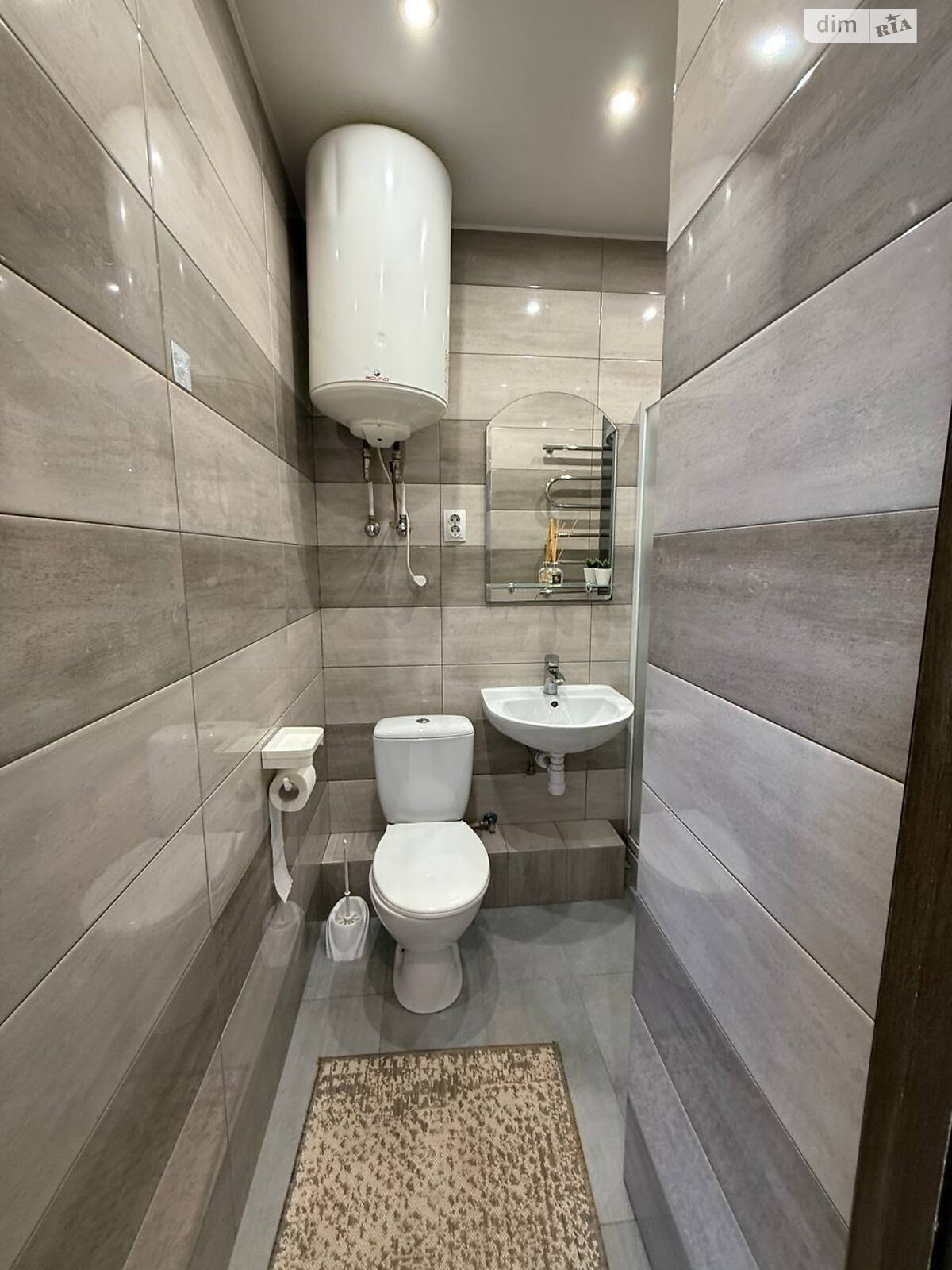 однокомнатная квартира в Кривом Роге, район Центрально-Городской, на ул. Староярмарковая 43 в аренду на долгий срок помесячно фото 1