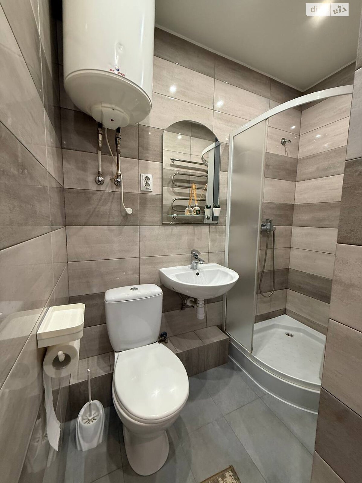 однокомнатная квартира в Кривом Роге, район Центрально-Городской, на ул. Староярмарковая 43 в аренду на долгий срок помесячно фото 1