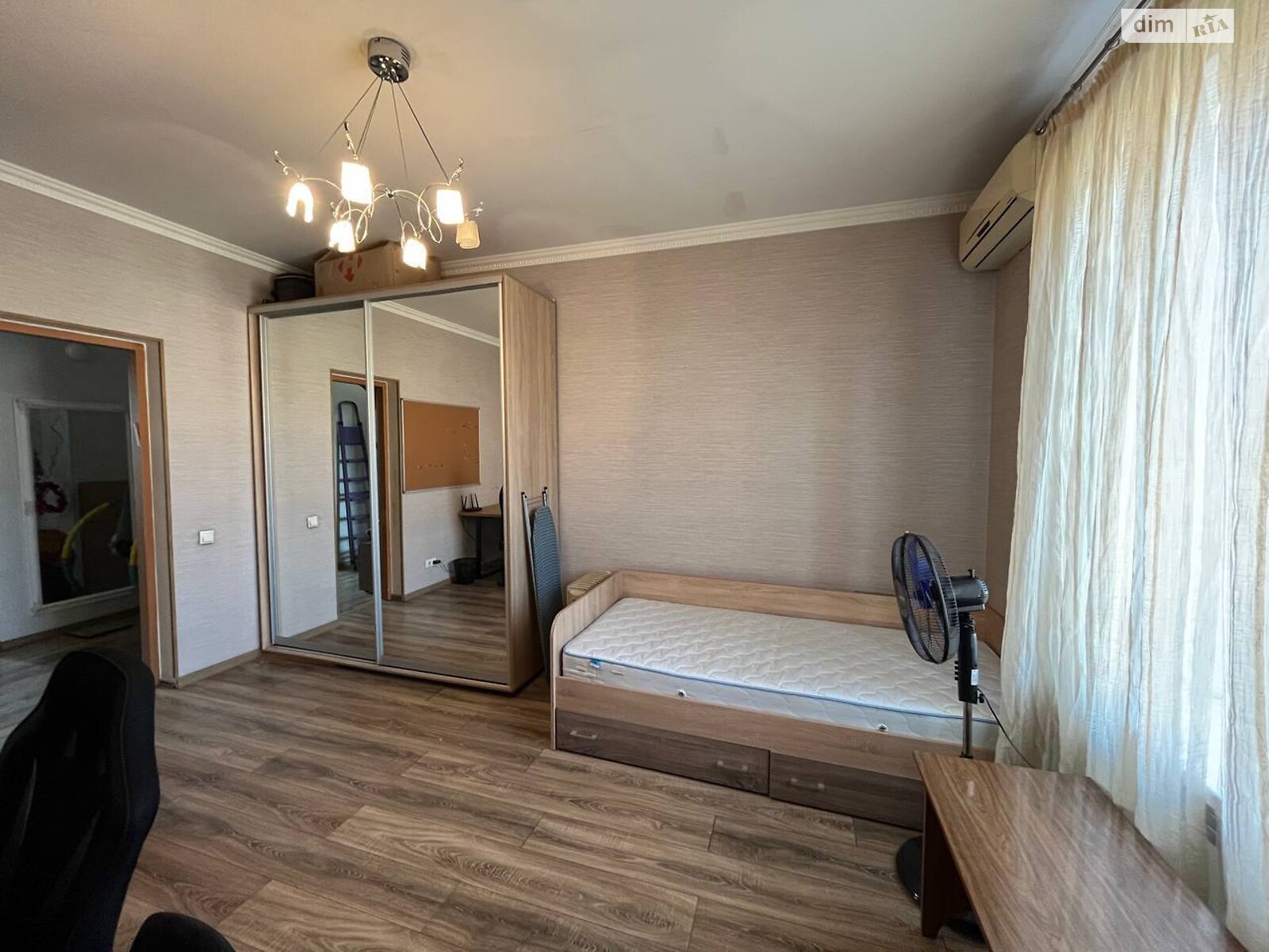 двокімнатна квартира в Кривому Розі, район Центрально-Міський, на вул. Свято-Миколаївська 62 в довготривалу оренду помісячно фото 1 двокімнатна квартира в Кривому Розі, район Центрально-Міський, на вул. Свято-Миколаївська 62 в довготривалу оренду помісячно фото 1
