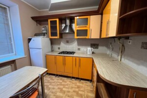 двокімнатна квартира в Кривому Розі, район Центрально-Міський, на вул. Свято-Миколаївська 44 в довготривалу оренду помісячно фото 2