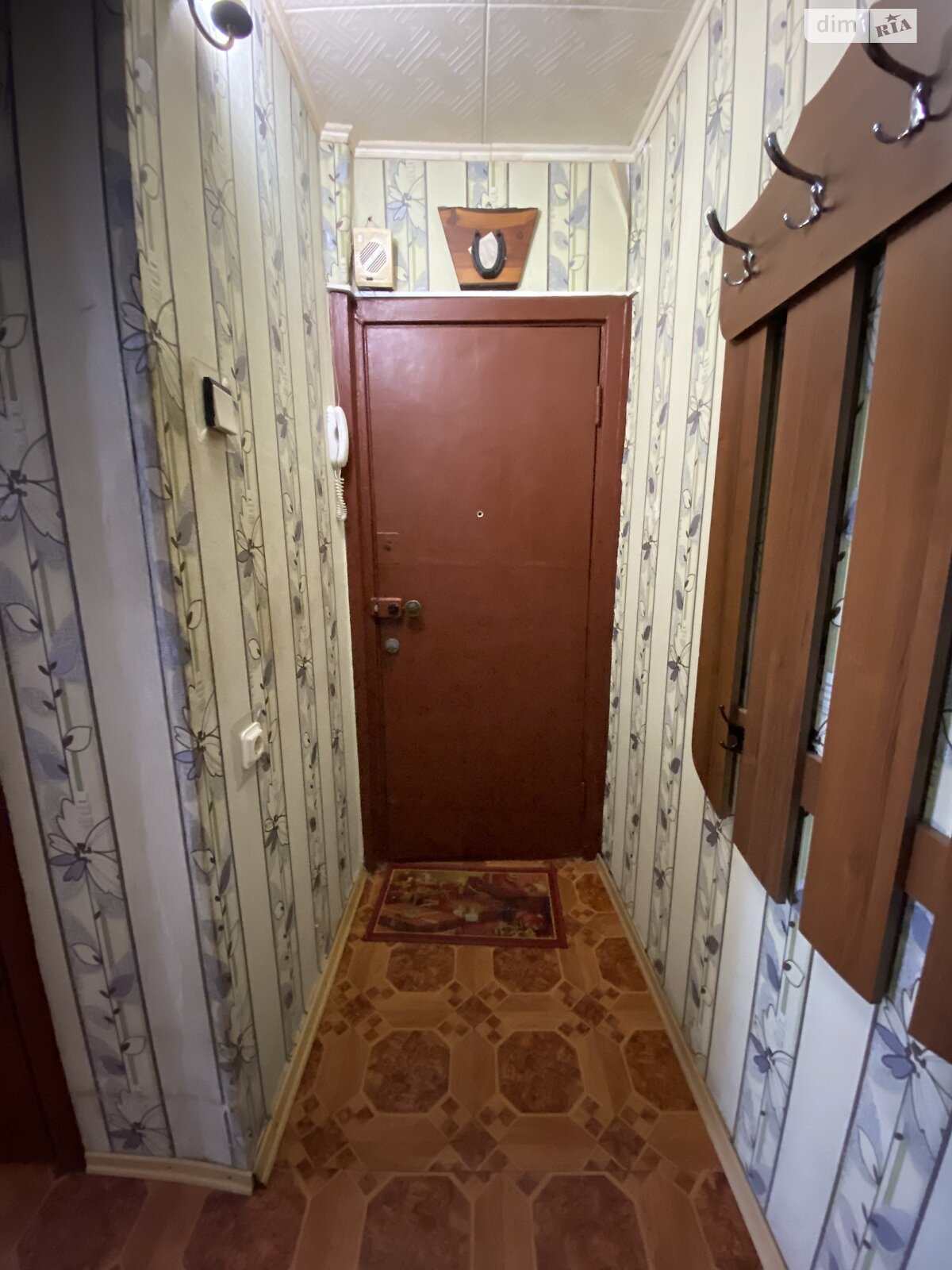 трехкомнатная квартира в Кривом Роге, район Центрально-Городской, на ул. Свято-Николаевская, кв. 82 в аренду на долгий срок помесячно фото 1 трехкомнатная квартира в Кривом Роге, район Центрально-Городской, на ул. Свято-Николаевская, кв. 82 в аренду на долгий срок помесячно фото 1