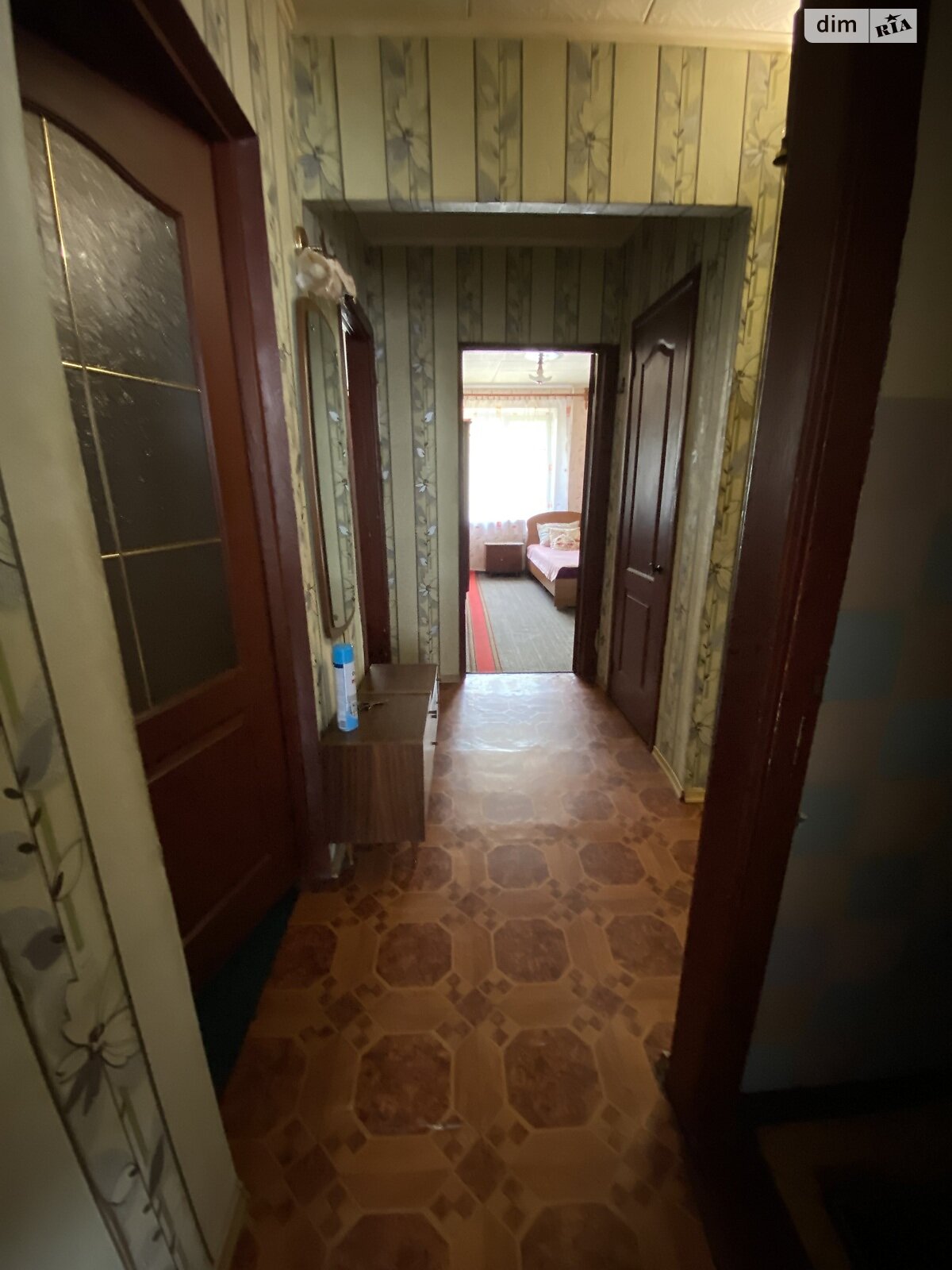 трехкомнатная квартира в Кривом Роге, район Центрально-Городской, на ул. Свято-Николаевская, кв. 82 в аренду на долгий срок помесячно фото 1 трехкомнатная квартира в Кривом Роге, район Центрально-Городской, на ул. Свято-Николаевская, кв. 82 в аренду на долгий срок помесячно фото 1