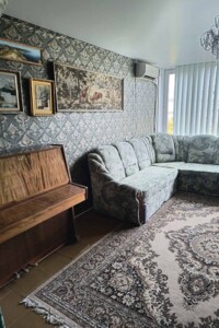 двухкомнатная квартира в Кривом Роге, район Центрально-Городской, на ул. Свято-Николаевская 12 в аренду на долгий срок помесячно фото 2