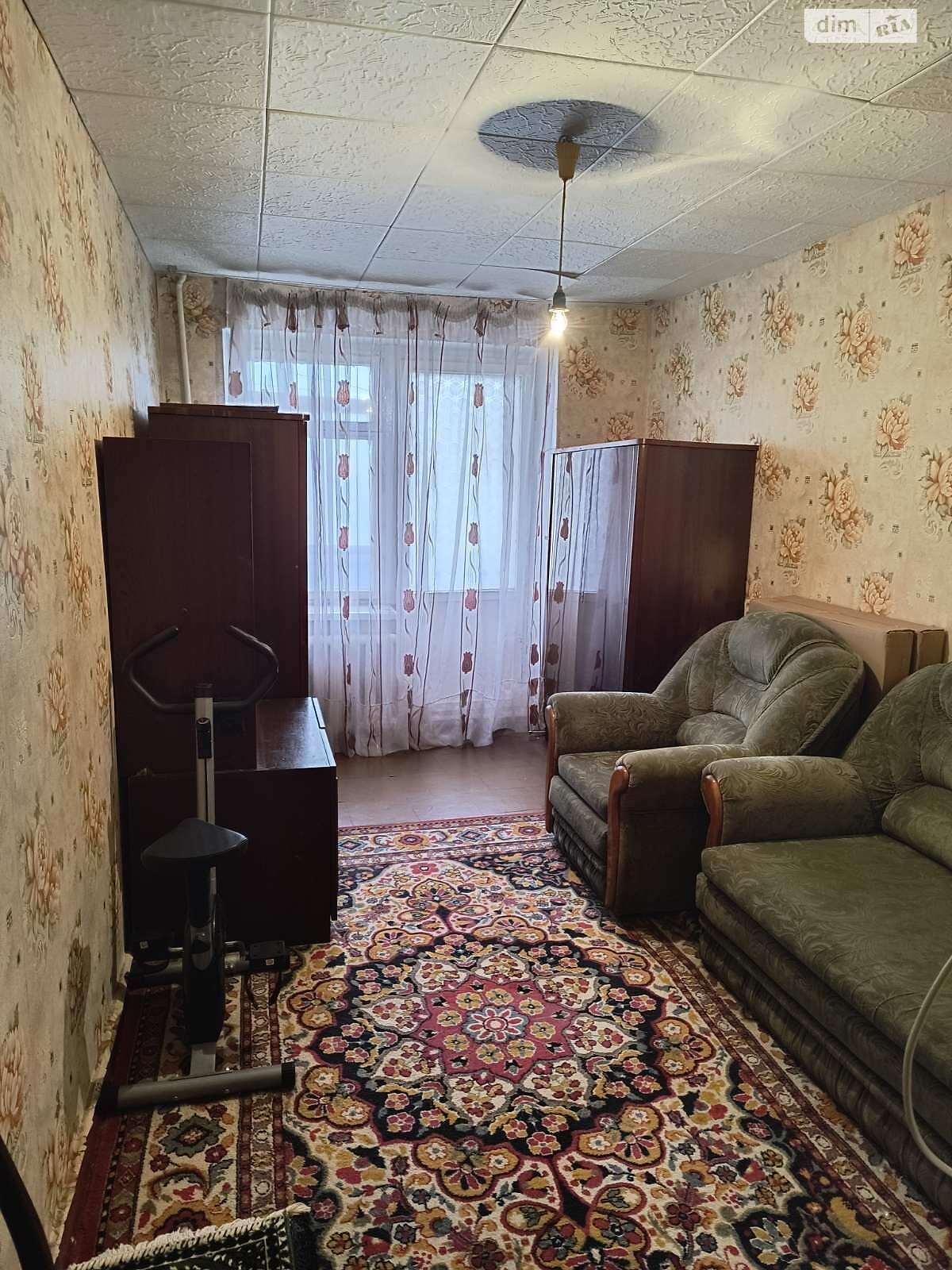 двухкомнатная квартира в Кривом Роге, район Центрально-Городской, на ул. Свято-Николаевская 12 в аренду на долгий срок помесячно фото 1