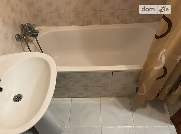 однокімнатна квартира в Кропивницькому, район Центр, на просп. Винниченка 3, кв. 57 в довготривалу оренду помісячно фото 1 однокімнатна квартира в Кропивницькому, район Центр, на просп. Винниченка 3, кв. 57 в довготривалу оренду помісячно фото 1