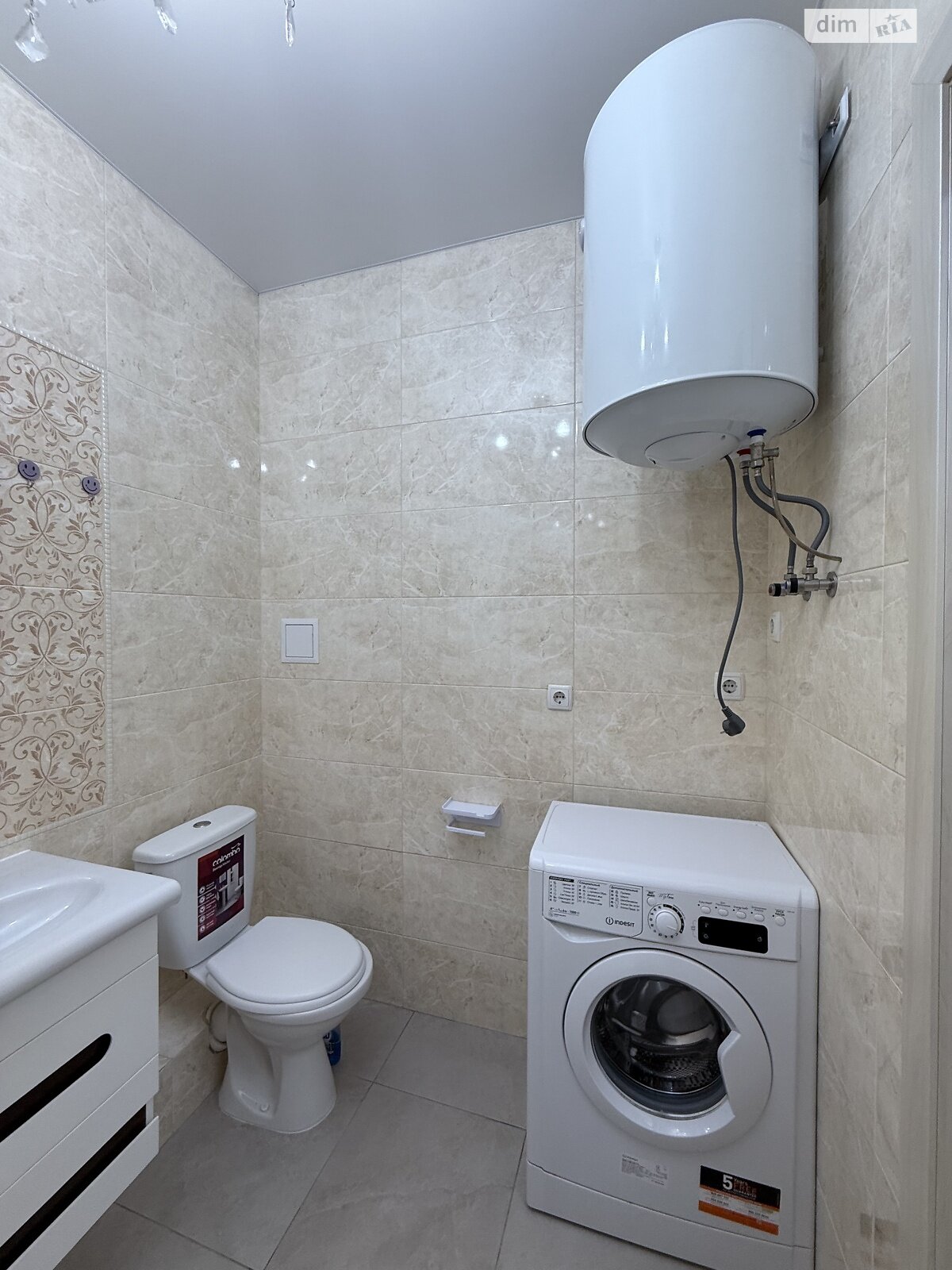 однокомнатная квартира в Крыжановка, на ул. Академика Сахарова 3Г в аренду на долгий срок помесячно фото 1 однокомнатная квартира в Крыжановка, на ул. Академика Сахарова 3Г в аренду на долгий срок помесячно фото 1