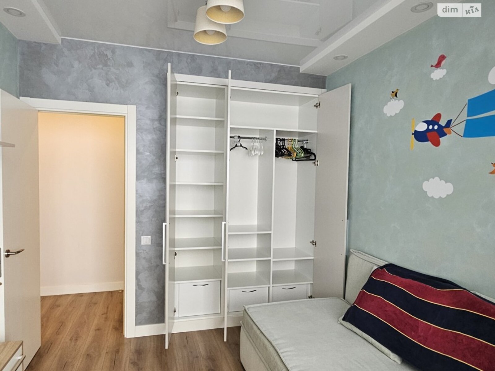 трикімнатна квартира в Крюківщині, на вул. Жулянська 1Г в довготривалу оренду помісячно фото 1 трикімнатна квартира в Крюківщині, на вул. Жулянська 1Г в довготривалу оренду помісячно фото 1