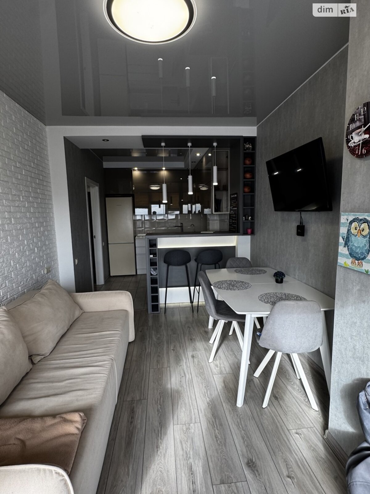 трикімнатна квартира в Лиманці, район Червоний Хутір, на просп. Полковника Гуляєва 111 в довготривалу оренду помісячно фото 1