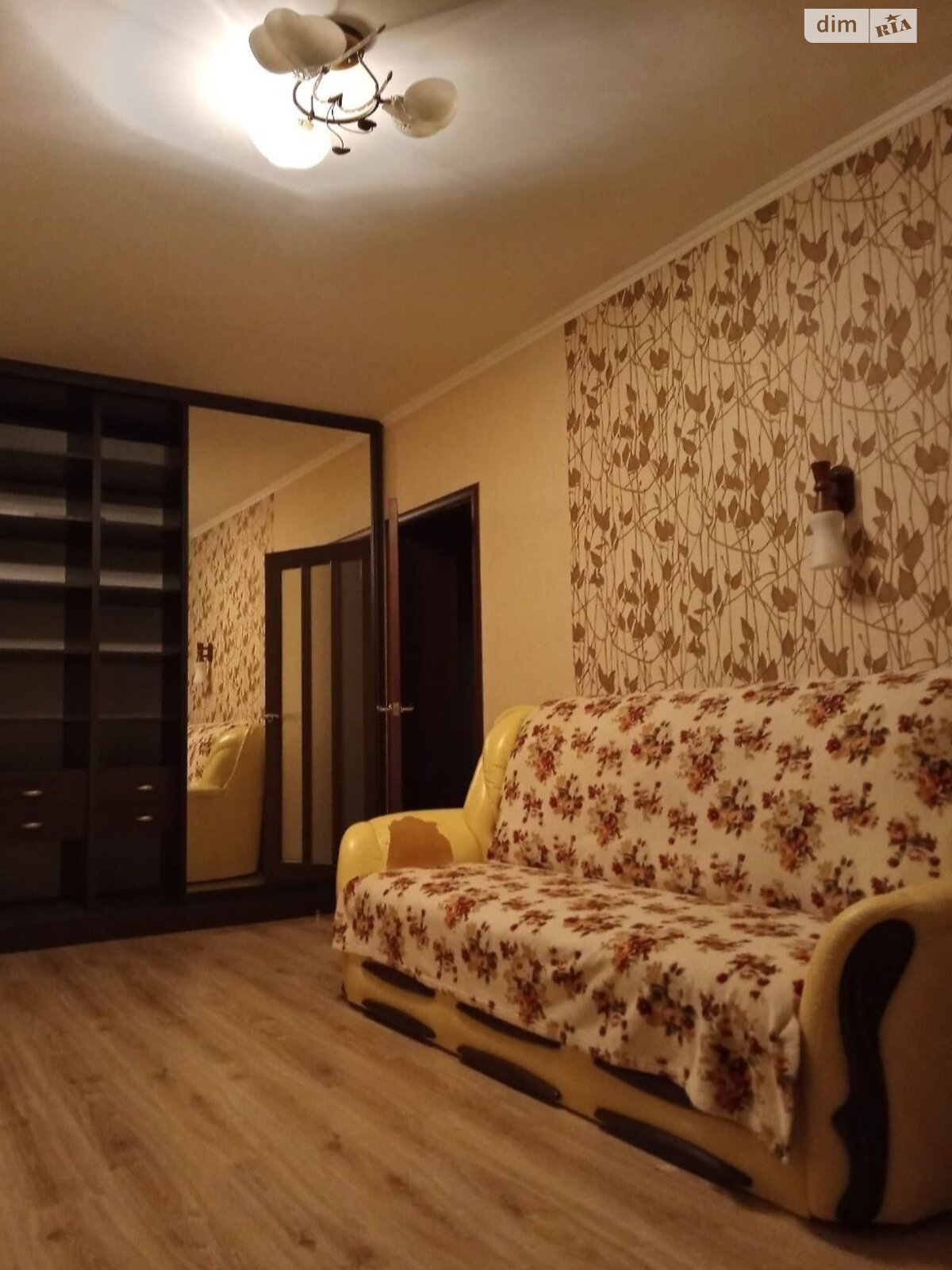 двокімнатна квартира в Лиманці, на мас. Райдужний в довготривалу оренду помісячно фото 1 двокімнатна квартира в Лиманці, на мас. Райдужний в довготривалу оренду помісячно фото 1