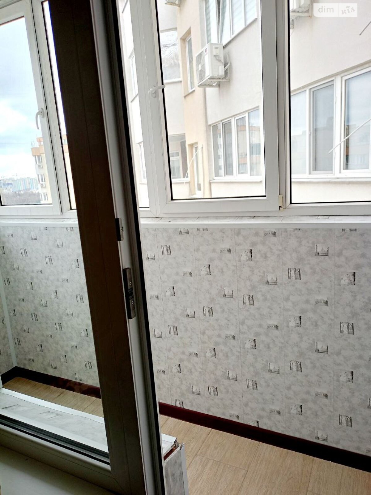 однокомнатная квартира в Лиманке, на мас. Радужный 20 в аренду на долгий срок помесячно фото 1 однокомнатная квартира в Лиманке, на мас. Радужный 20 в аренду на долгий срок помесячно фото 1