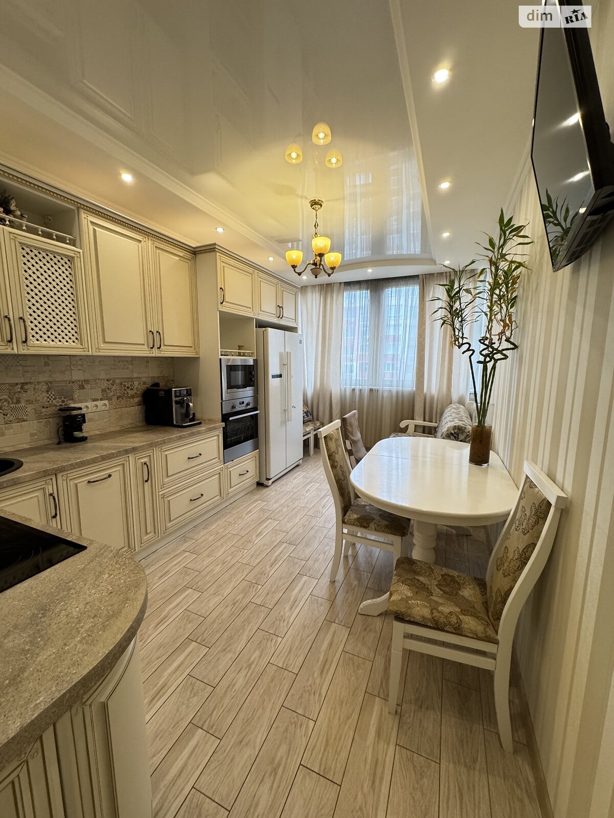 двухкомнатная квартира в Лиманке, на мас. Радужный 19 в аренду на долгий срок помесячно фото 1