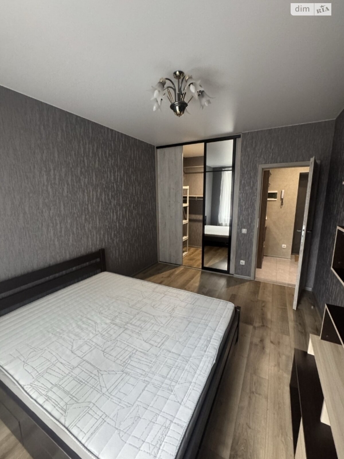 однокімнатна квартира в Липинах, на вул. Марії Заньковецької в довготривалу оренду помісячно фото 1