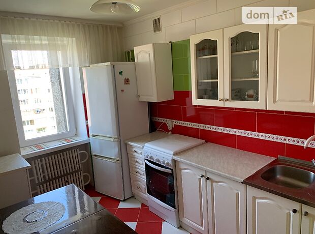 трехкомнатная квартира с мебелью в Луцке, район 33 микрорайон, на просп. Соборности в аренду на долгий срок помесячно фото 1 трехкомнатная квартира с мебелью в Луцке, район 33 микрорайон, на просп. Соборности в аренду на долгий срок помесячно фото 1