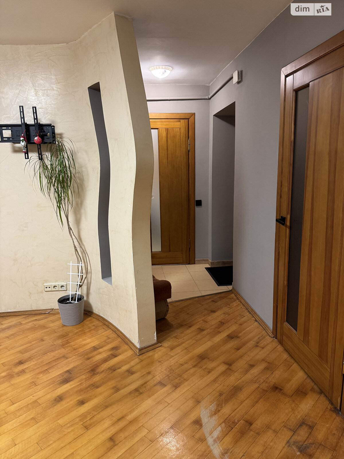 двокімнатна квартира в Луцьку, район 33 мікрорайон, на просп. Соборності 19, кв. 1 в довготривалу оренду помісячно фото 1 двокімнатна квартира в Луцьку, район 33 мікрорайон, на просп. Соборності 19, кв. 1 в довготривалу оренду помісячно фото 1