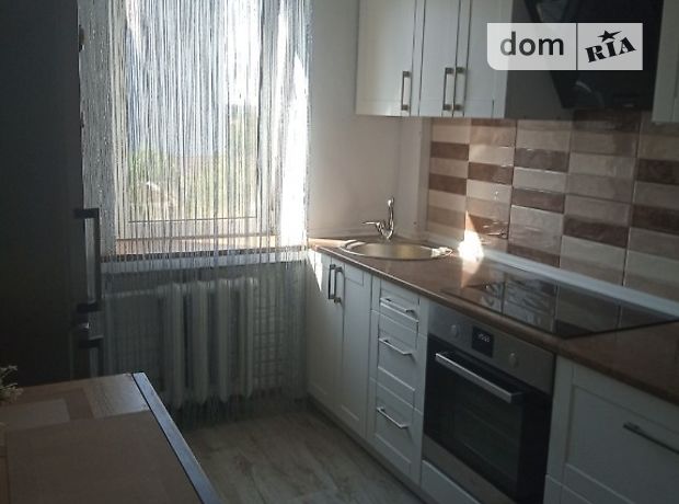 двухкомнатная квартира с мебелью в Луцке, район 33 микрорайон, на ул. Загородная в аренду на долгий срок помесячно фото 1 двухкомнатная квартира с мебелью в Луцке, район 33 микрорайон, на ул. Загородная в аренду на долгий срок помесячно фото 1
