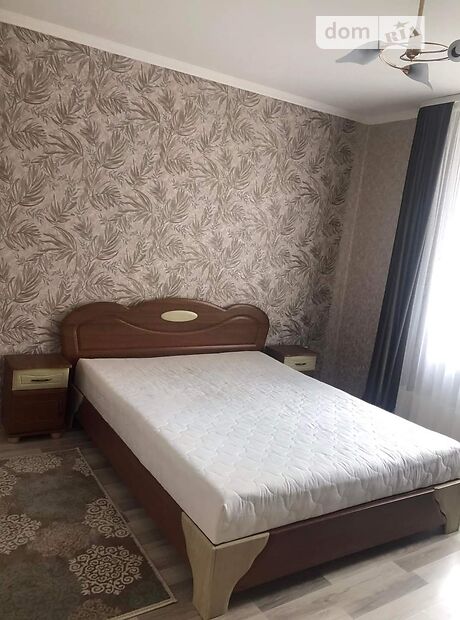 трехкомнатная квартира с мебелью в Луцке, район 33 микрорайон, на ул. Зацепы 3 в аренду на долгий срок помесячно фото 1 трехкомнатная квартира с мебелью в Луцке, район 33 микрорайон, на ул. Зацепы 3 в аренду на долгий срок помесячно фото 1