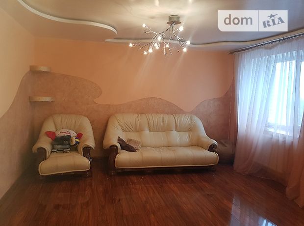 трехкомнатная квартира с мебелью в Луцке, район 40 микрорайон, на ул. Кравчука в аренду на долгий срок помесячно фото 1 трехкомнатная квартира с мебелью в Луцке, район 40 микрорайон, на ул. Кравчука в аренду на долгий срок помесячно фото 1
