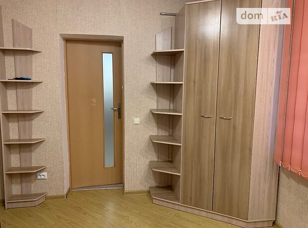 чотирикімнатна квартира з меблями в Луцьку, район 40 мікрорайон, на вул. Єршова 1 в довготривалу оренду помісячно фото 1 чотирикімнатна квартира з меблями в Луцьку, район 40 мікрорайон, на вул. Єршова 1 в довготривалу оренду помісячно фото 1