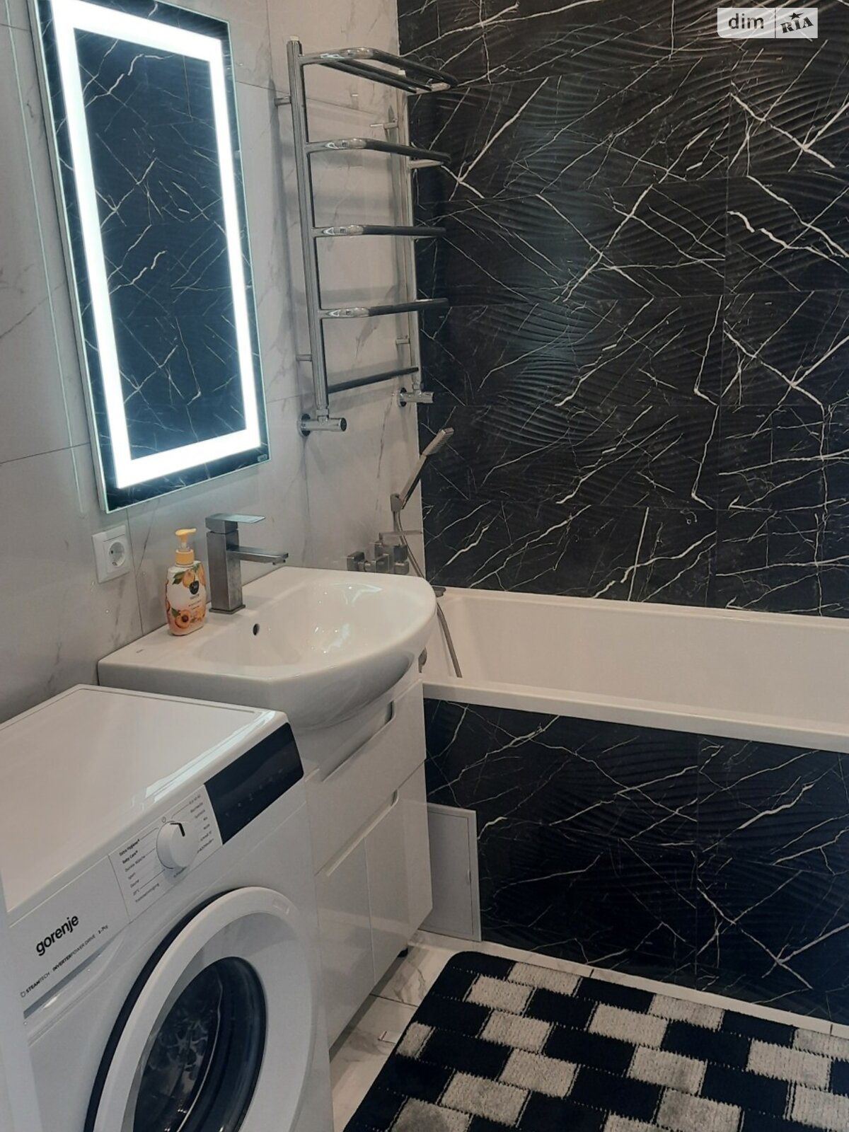 однокімнатна квартира в Луцьку, район 40 мікрорайон, на вул. Назарія Яремчука 9А в довготривалу оренду помісячно фото 1 однокімнатна квартира в Луцьку, район 40 мікрорайон, на вул. Назарія Яремчука 9А в довготривалу оренду помісячно фото 1