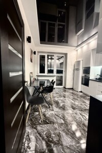 однокомнатная квартира в Луцке, район 40 микрорайон, на ул. Героев-добровольцев 4В, кв. 98 в аренду на долгий срок помесячно фото 2