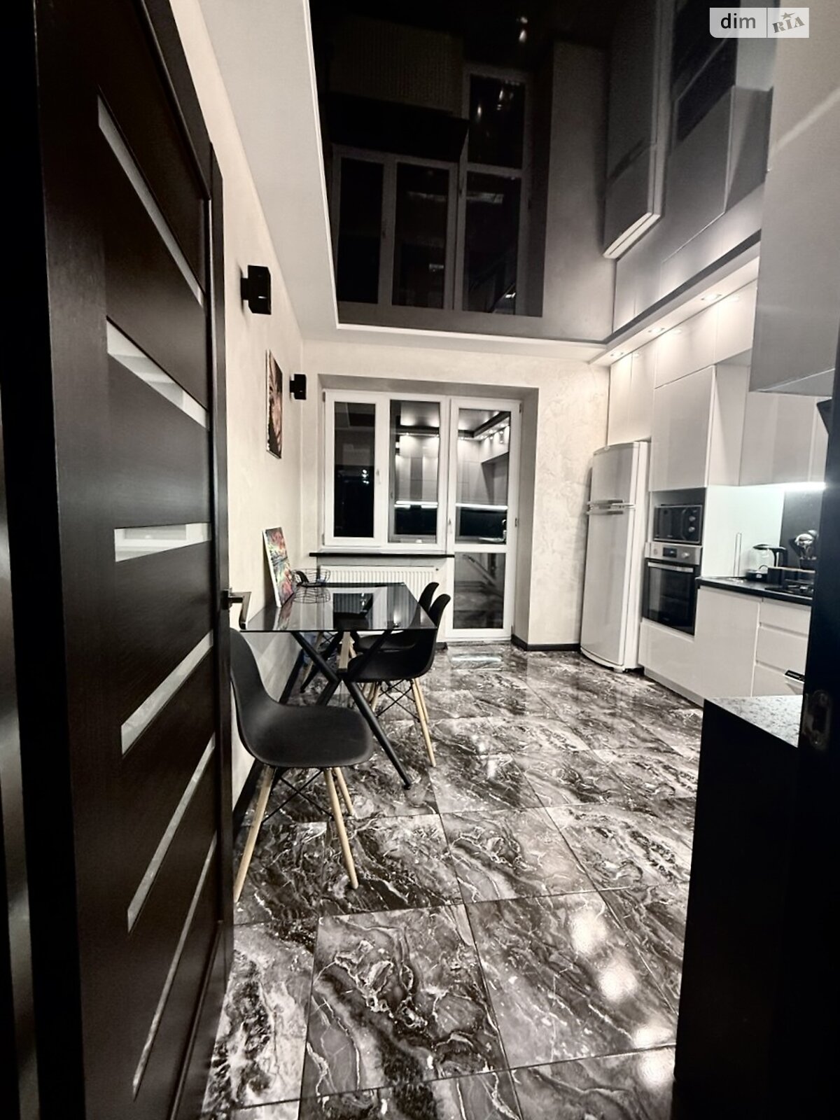 однокомнатная квартира в Луцке, район 40 микрорайон, на ул. Героев-добровольцев 4В, кв. 98 в аренду на долгий срок помесячно фото 1