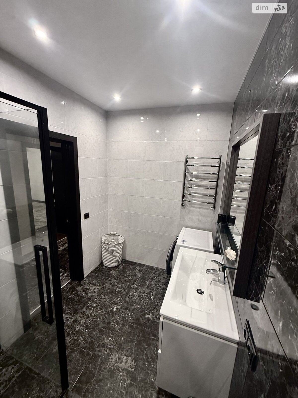 однокомнатная квартира в Луцке, район 40 микрорайон, на ул. Героев-добровольцев 4В, кв. 98 в аренду на долгий срок помесячно фото 1