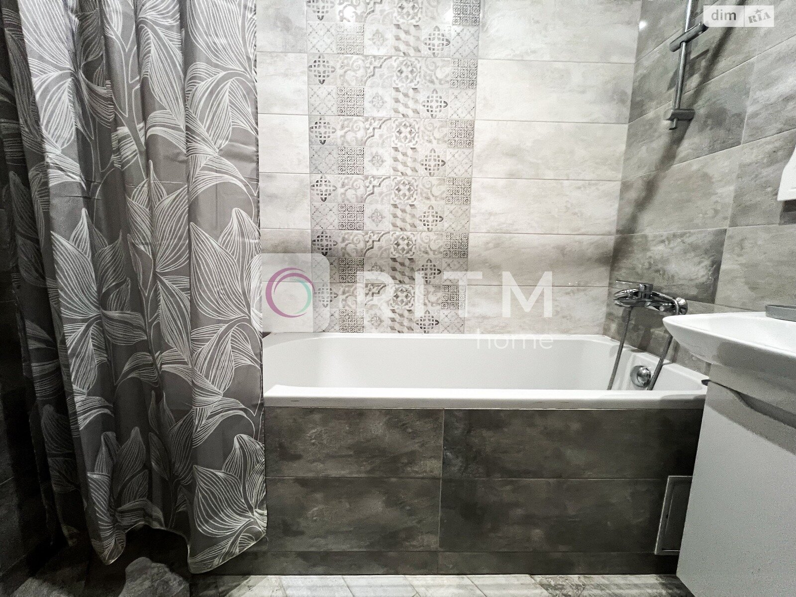 однокомнатная квартира в Луцке, район 40 микрорайон, на ул. Конякина 3Б в аренду на долгий срок помесячно фото 1