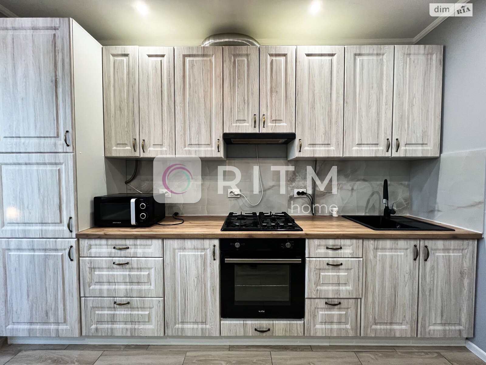 однокомнатная квартира в Луцке, район 40 микрорайон, на ул. Конякина 3Б в аренду на долгий срок помесячно фото 1