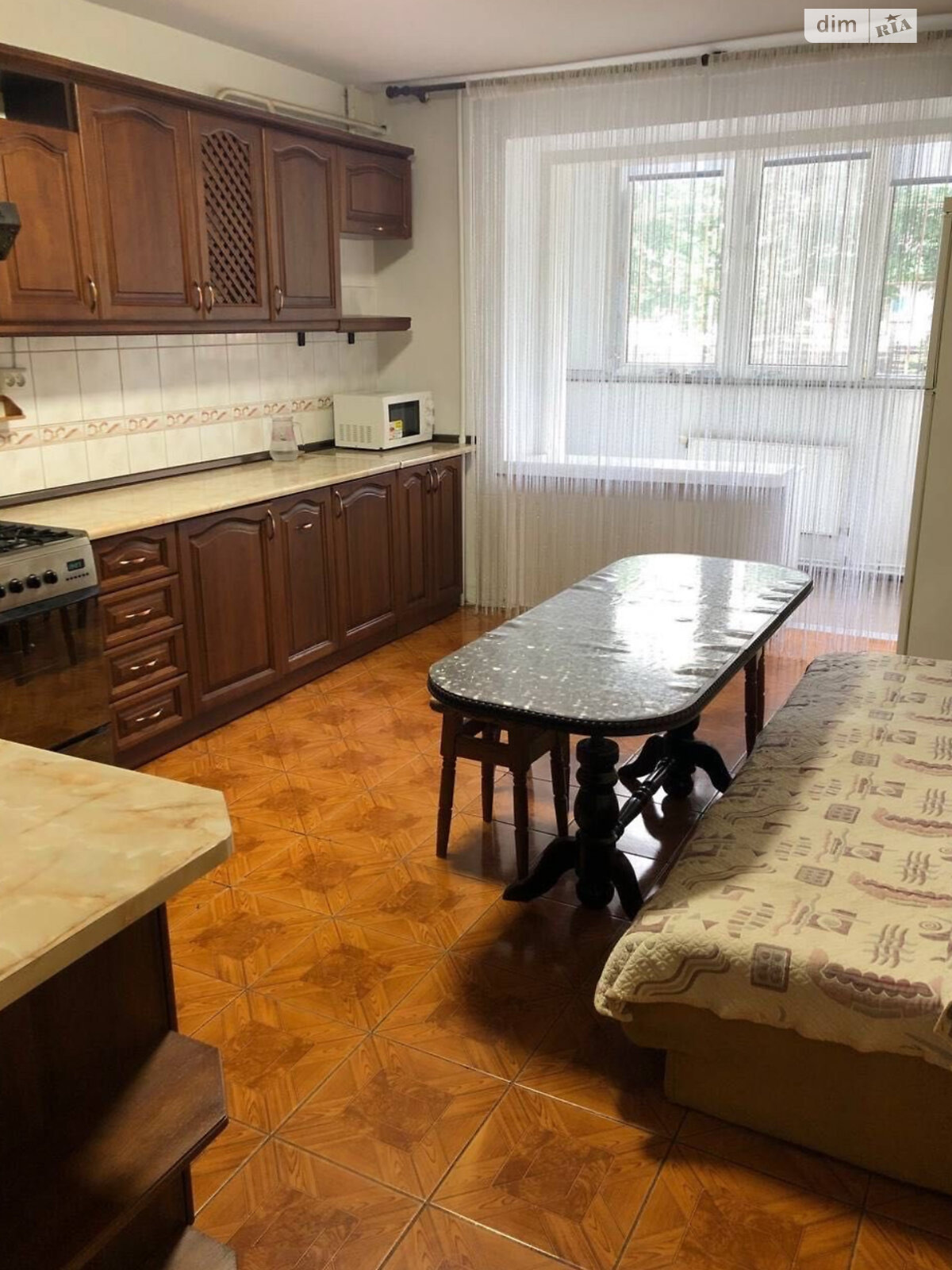трехкомнатная квартира в Луцке, район 40 микрорайон, на ул. Кравчука 44 в аренду на долгий срок помесячно фото 1 трехкомнатная квартира в Луцке, район 40 микрорайон, на ул. Кравчука 44 в аренду на долгий срок помесячно фото 1