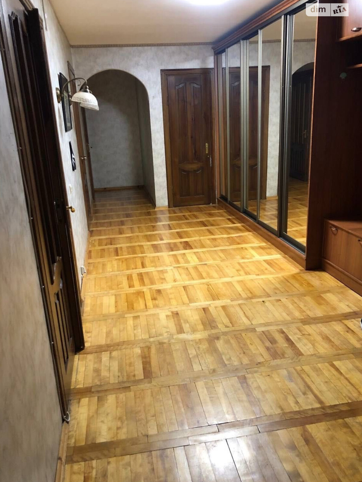 трехкомнатная квартира в Луцке, район 40 микрорайон, на ул. Кравчука 44 в аренду на долгий срок помесячно фото 1 трехкомнатная квартира в Луцке, район 40 микрорайон, на ул. Кравчука 44 в аренду на долгий срок помесячно фото 1