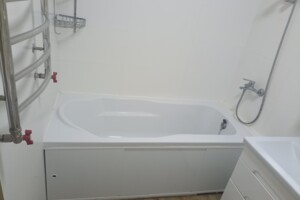 однокімнатна квартира в Луцьку, район 40 мікрорайон, на вул. Кравчука 2, кв. 3 в довготривалу оренду помісячно фото 2