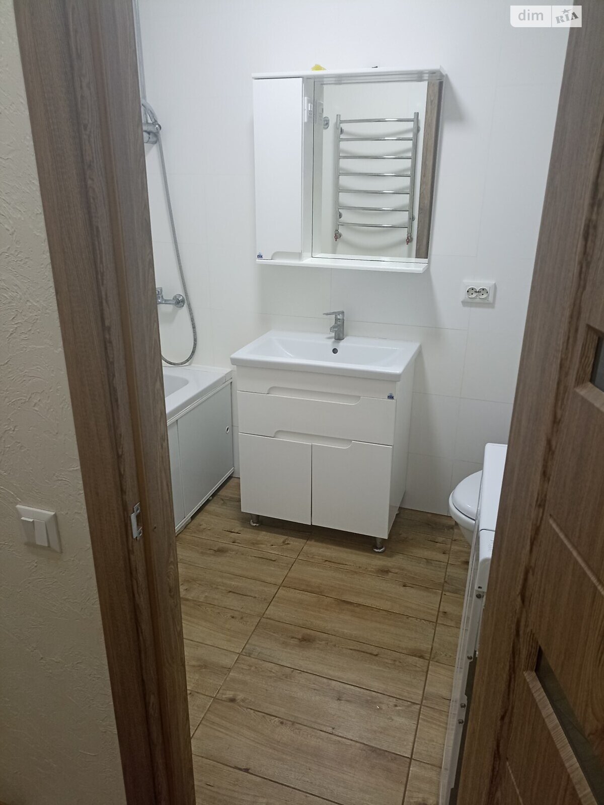 однокімнатна квартира в Луцьку, район 40 мікрорайон, на вул. Кравчука 2, кв. 3 в довготривалу оренду помісячно фото 1