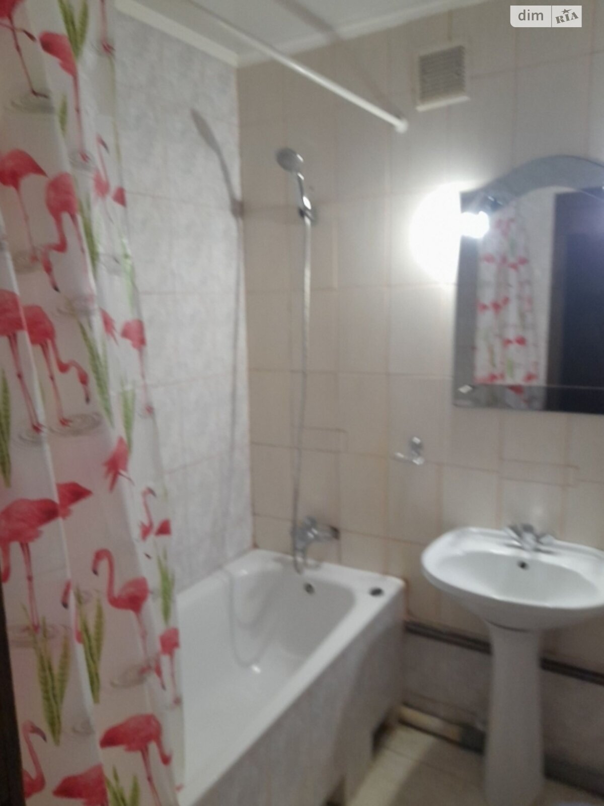 однокомнатная квартира в Луцке, район 40 микрорайон, на ул. Кравчука в аренду на долгий срок помесячно фото 1