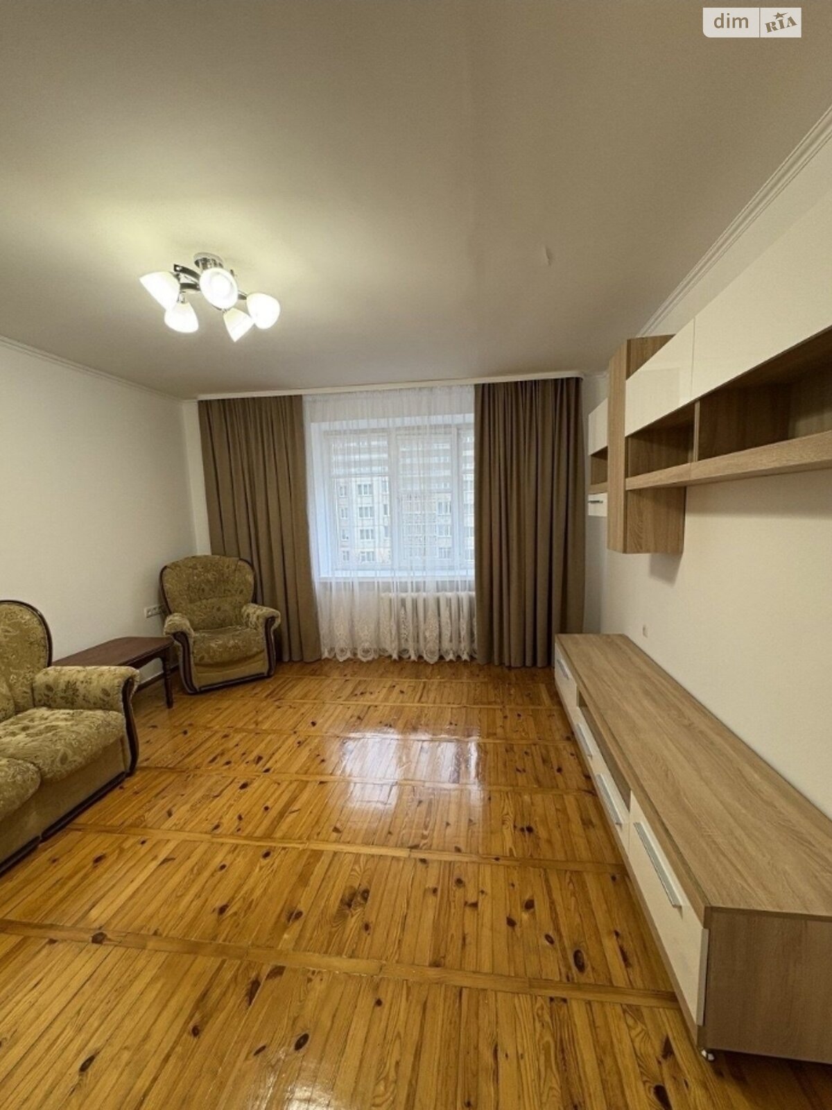 двухкомнатная квартира с мебелью в Луцке, район 40 микрорайон, на ул. Воинов-афганцев в аренду на долгий срок помесячно фото 1