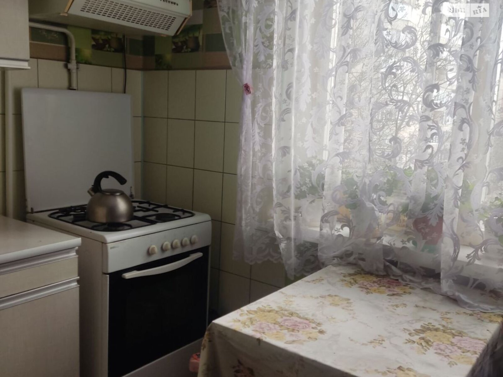 однокімнатна квартира в Луцьку, район 40 мікрорайон, на вул. Захисників України 33А в довготривалу оренду помісячно фото 1 однокімнатна квартира в Луцьку, район 40 мікрорайон, на вул. Захисників України 33А в довготривалу оренду помісячно фото 1