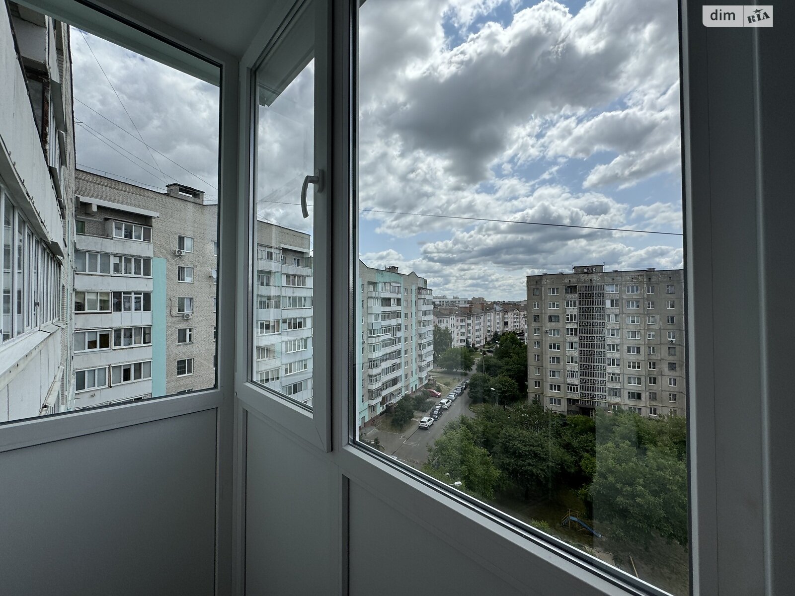 однокомнатная квартира в Луцке, район 55 микрорайон, на ул. Черновола Вячеслава 2В в аренду на долгий срок помесячно фото 1 однокомнатная квартира в Луцке, район 55 микрорайон, на ул. Черновола Вячеслава 2В в аренду на долгий срок помесячно фото 1