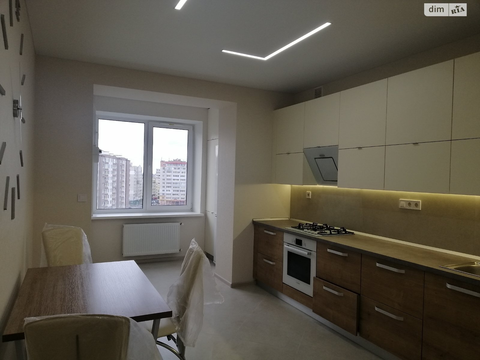 однокомнатная квартира в Луцке, район 55 микрорайон, на ул. Дмитрия Иващенко 1А, кв. 119 в аренду на долгий срок помесячно фото 1