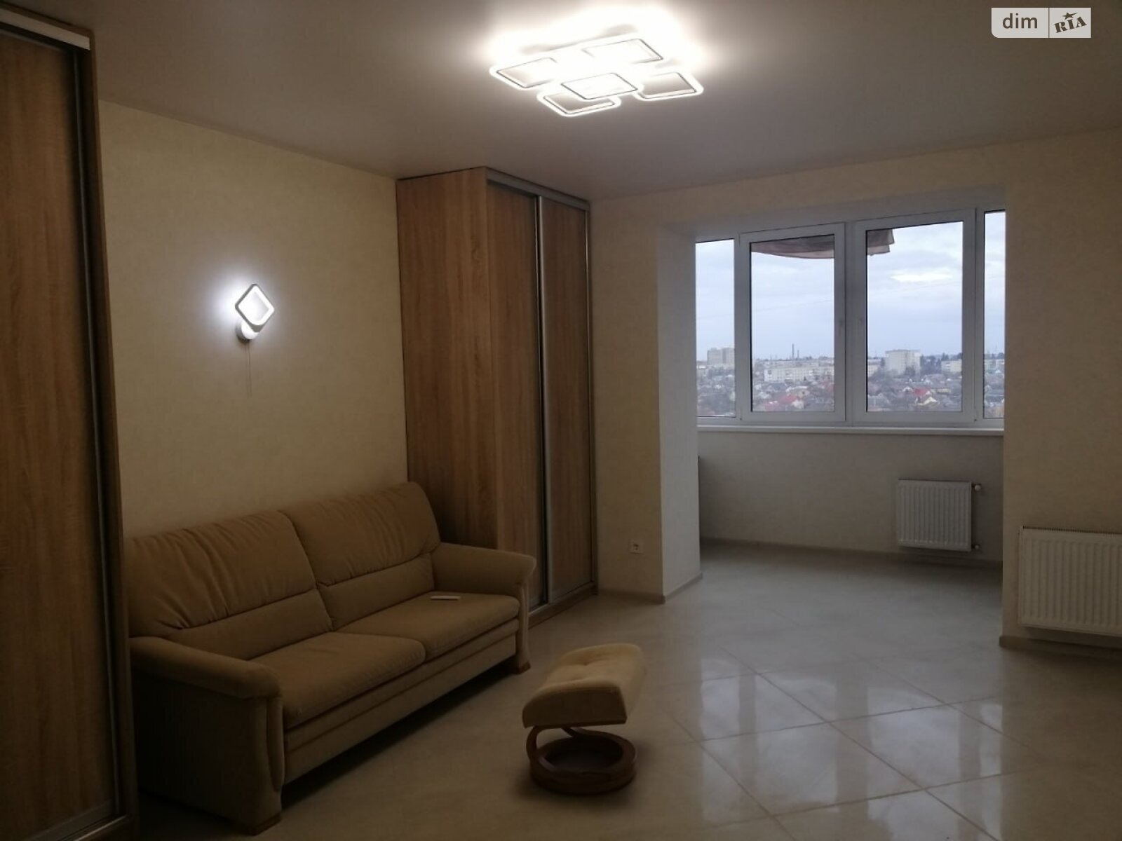 однокомнатная квартира в Луцке, район 55 микрорайон, на ул. Дмитрия Иващенко 1А, кв. 119 в аренду на долгий срок помесячно фото 1