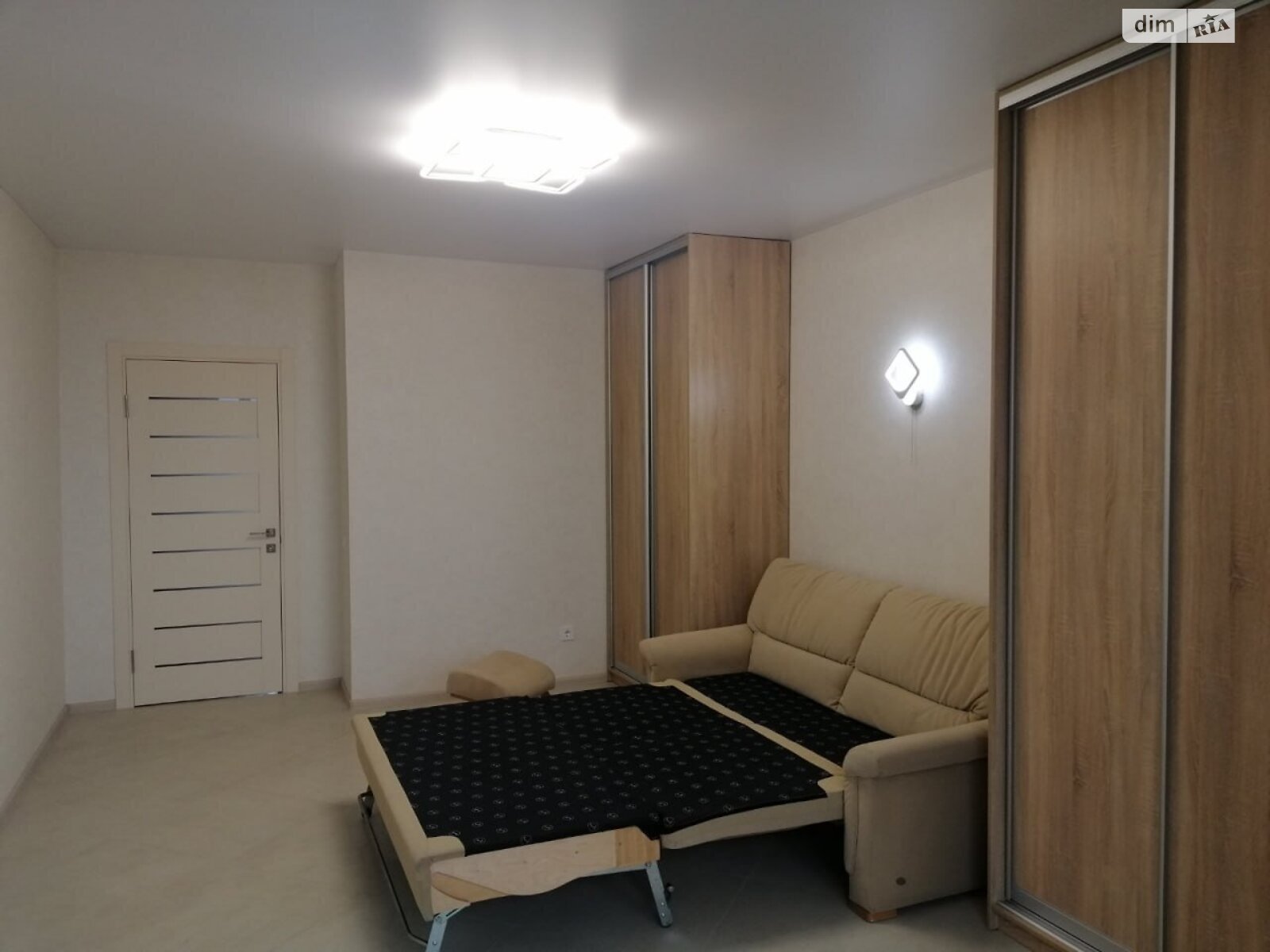 однокомнатная квартира в Луцке, район 55 микрорайон, на ул. Дмитрия Иващенко 1А, кв. 119 в аренду на долгий срок помесячно фото 1