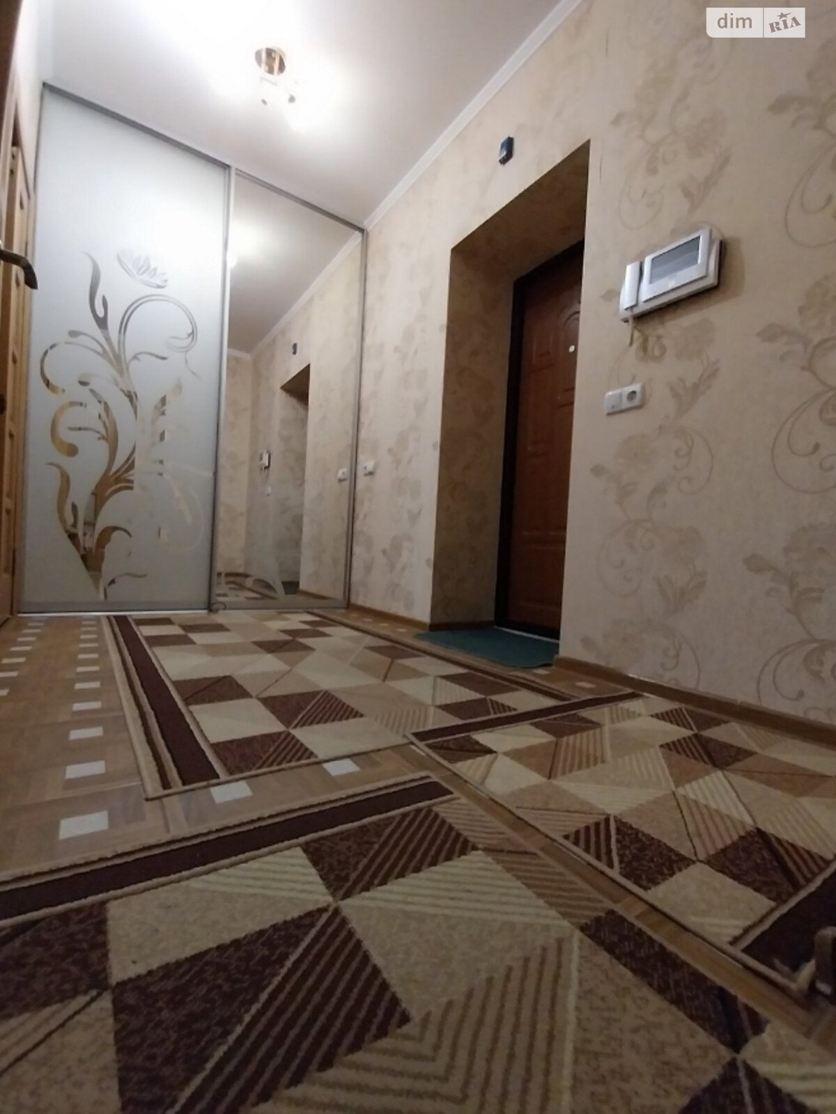 однокомнатная квартира в Луцке, район 55 микрорайон, на ул. Дмитрия Иващенко в аренду на долгий срок помесячно фото 1 однокомнатная квартира в Луцке, район 55 микрорайон, на ул. Дмитрия Иващенко в аренду на долгий срок помесячно фото 1