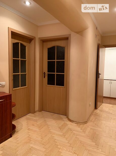 трикімнатна квартира в Луцьку, район 55 мікрорайон, на вул. Липинського В 9 в довготривалу оренду помісячно фото 1 трикімнатна квартира в Луцьку, район 55 мікрорайон, на вул. Липинського В 9 в довготривалу оренду помісячно фото 1