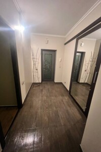 трикімнатна квартира в Луцьку, на вул. Кравчука, кв. 18 в довготривалу оренду помісячно фото 2