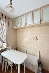 двухкомнатная квартира с ремонтом в Луцке, район Гнидава, на ул. Потебни в аренду на долгий срок помесячно фото 2