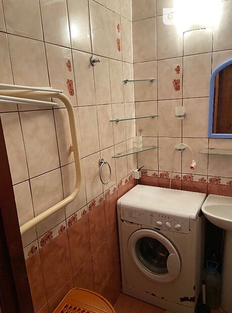 четырехкомнатная квартира с мебелью в Луцке, район ГПЗ, на ул. Грабовского 11 в аренду на долгий срок помесячно фото 1 четырехкомнатная квартира с мебелью в Луцке, район ГПЗ, на ул. Грабовского 11 в аренду на долгий срок помесячно фото 1